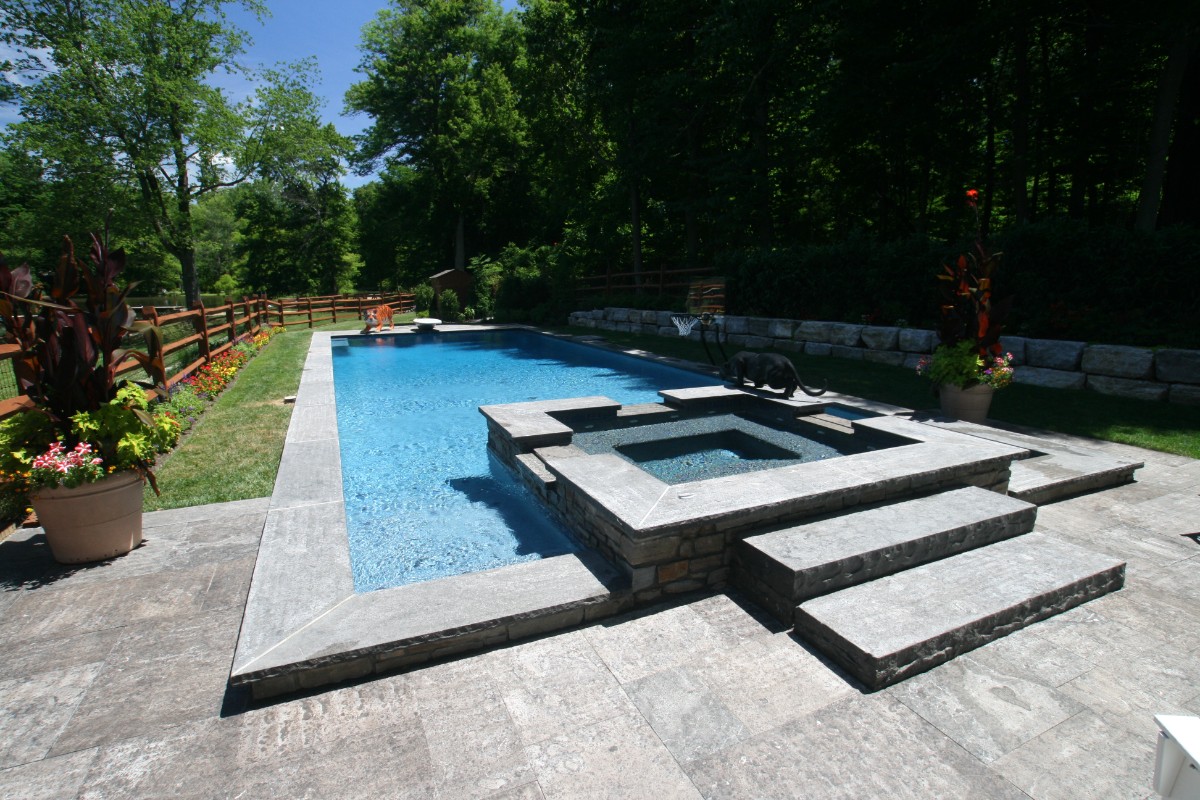 above ground pool with reflection pong water feature